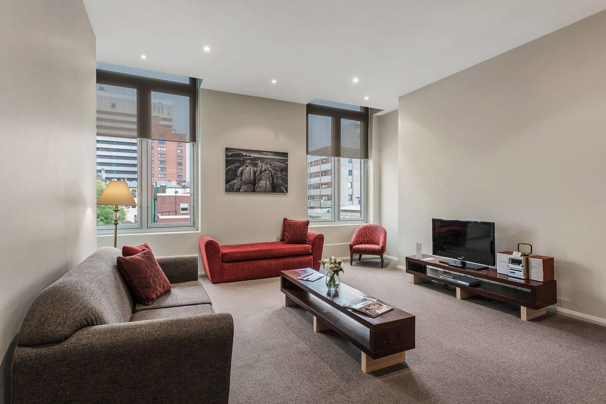 Mantra One Sandy Bay Road Hobart Bagian luar foto
